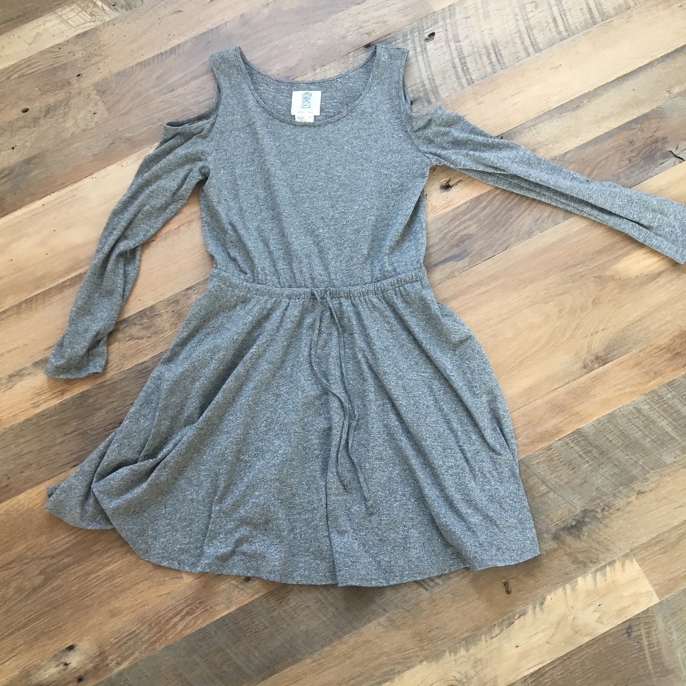 Grey Long sleeve shoulder cut out dress